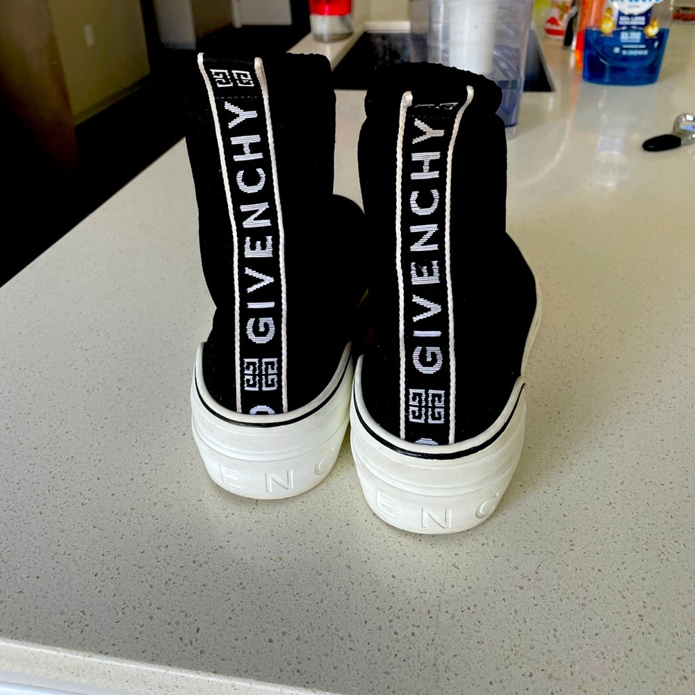 Givenchy George V’s Black Hightop Sneakers